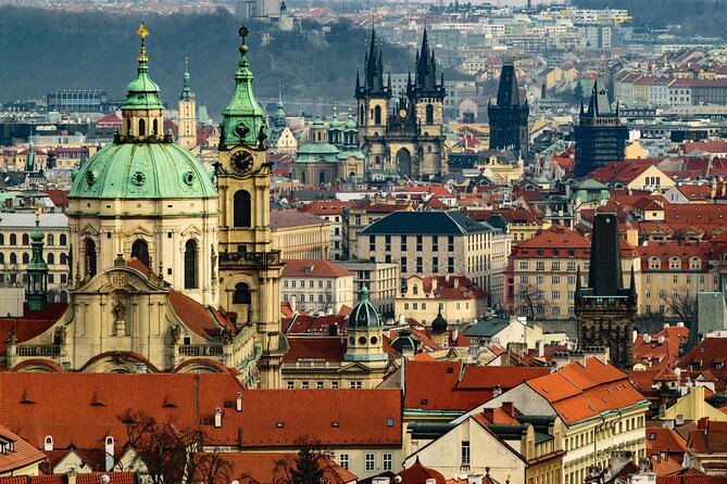 VIP Tour: Professional photos - You and Prague Best Monuments - How the 5-hour flow works in real life