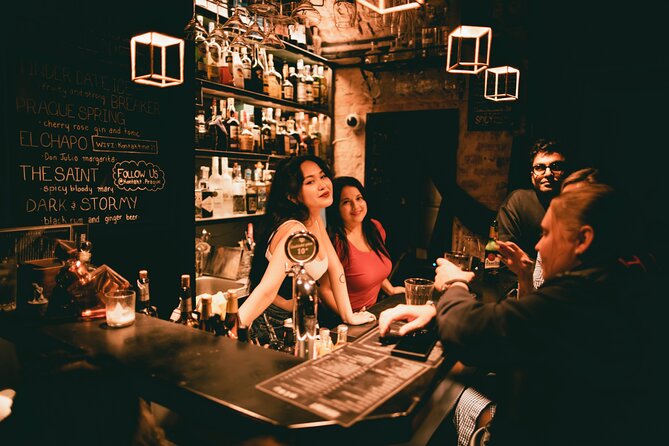 Wednesday Night Live Music and Cocktails Ticket in Kontakt Bar - What live acoustic music is like at Kontakt Bar (and why the vibe matters)