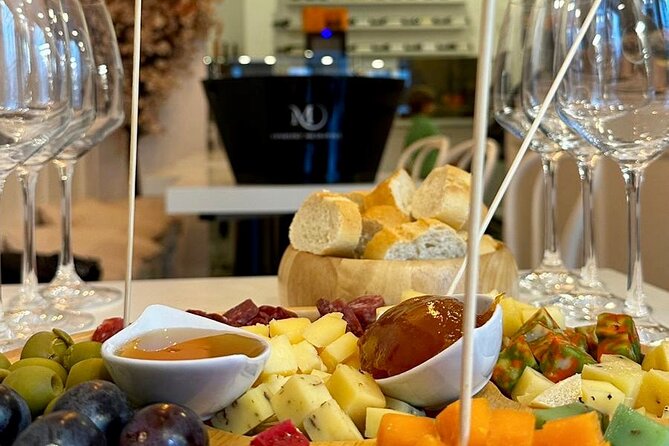 Wine Tasting and History Prague - Stare Město and Charles Bridge: Learning While You Look Around