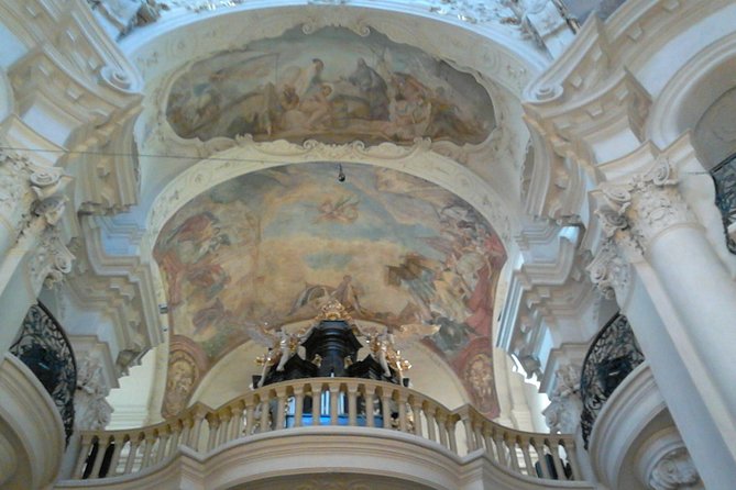 Your own guide for Old Town Highlights and Secrets Tour - Price, value, and what’s not included